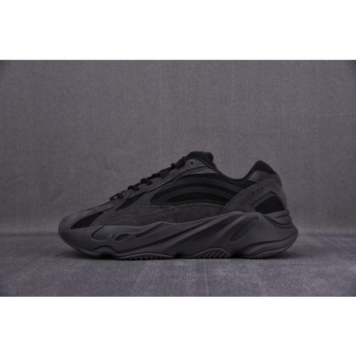 adidas Yeezy Boost 700 V2 Vanta FU6684